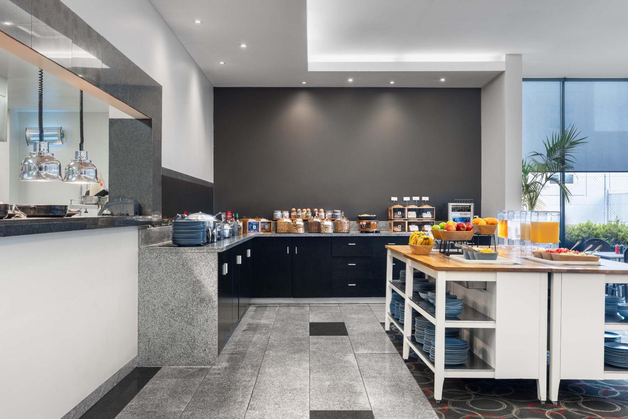 Mantra Melbourne Airport Hotell Eksteriør bilde